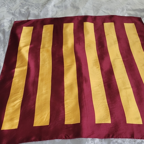 Vintage 100% silk Burgundy and Yellow Striped Scarf Signed KENZO.See picture. - Picture 6 of 6